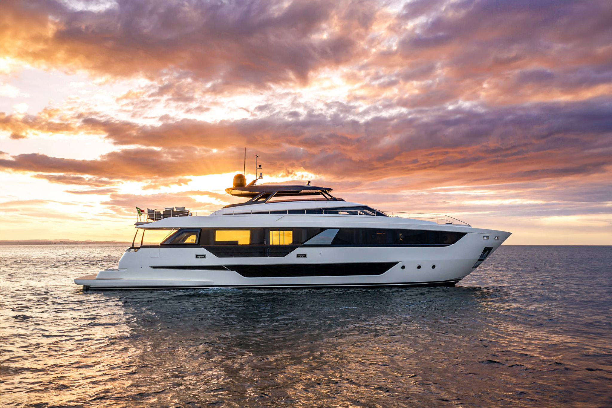 Ferretti Yachts 1000 M/Y EPIC - Abys Yachting