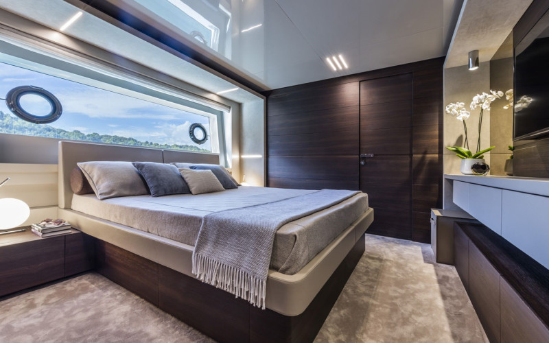 Custom line Navetta 37