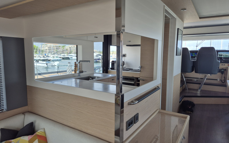 BENETEAU