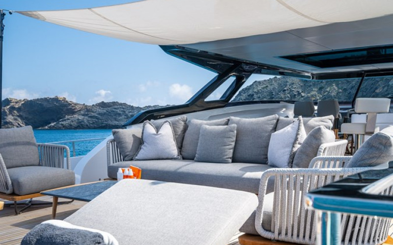 FERRETTI YACHTS 1000 FREYA