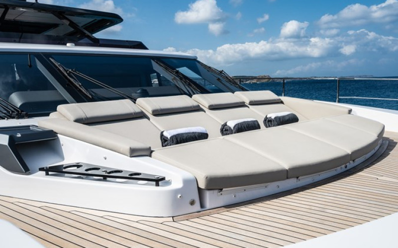 FERRETTI YACHTS 1000 FREYA