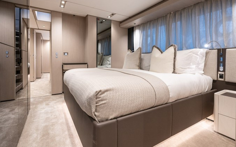 FERRETTI YACHTS 1000 FREYA