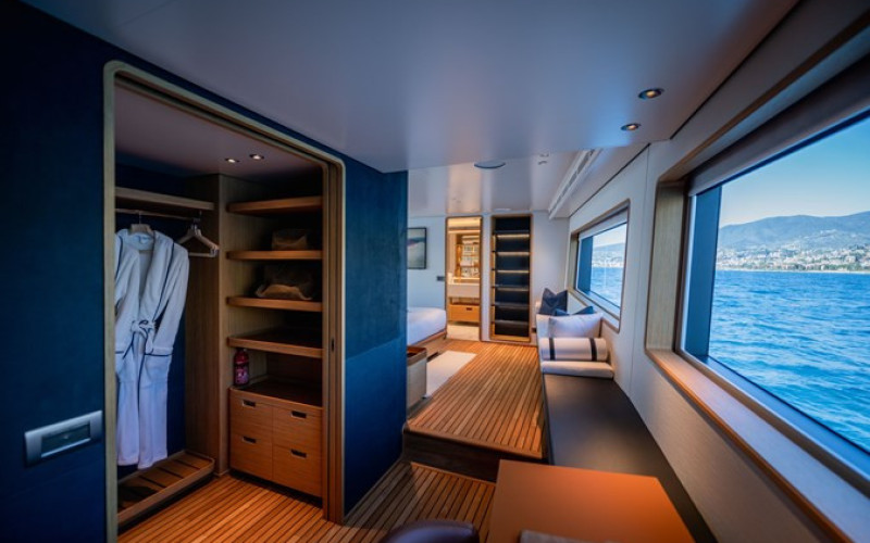 CUSTOM LINE Navetta 30 GN30