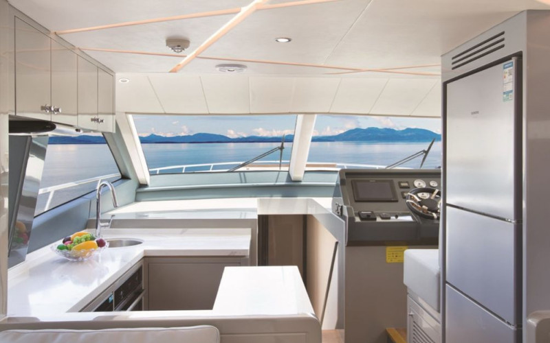 FARADAY YACHTS MAXWELL 64