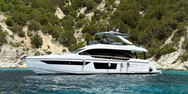 AZIMUT YACHTS Azimut Fly 68 AZIMUT FLY 68