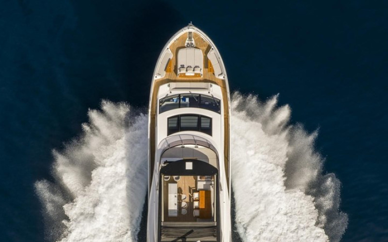 SUNSEEKER 90 OCEAN W OF JERSEY