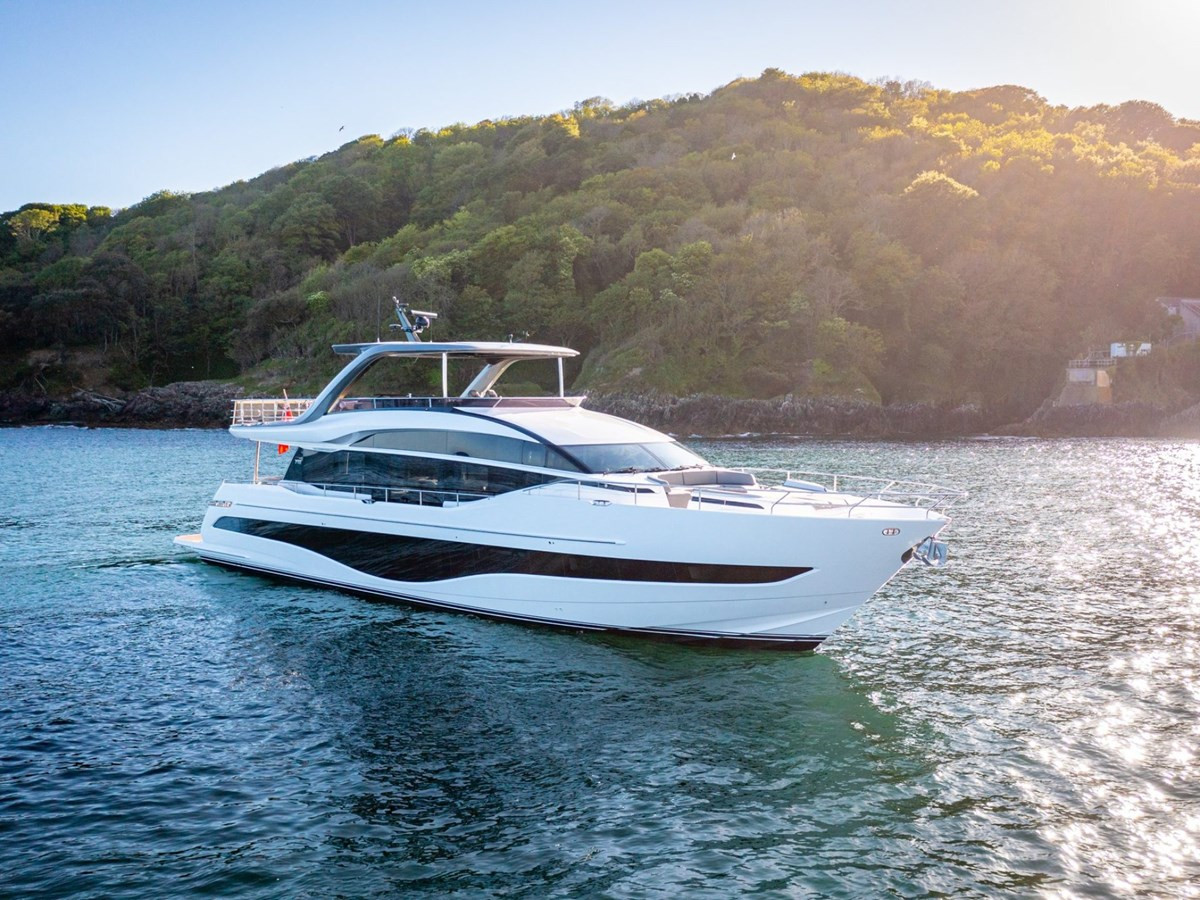 PRINCESS YACHTS PRINCESS Y85