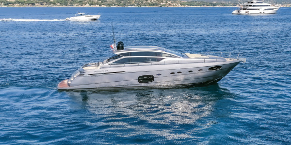 Pershing 62