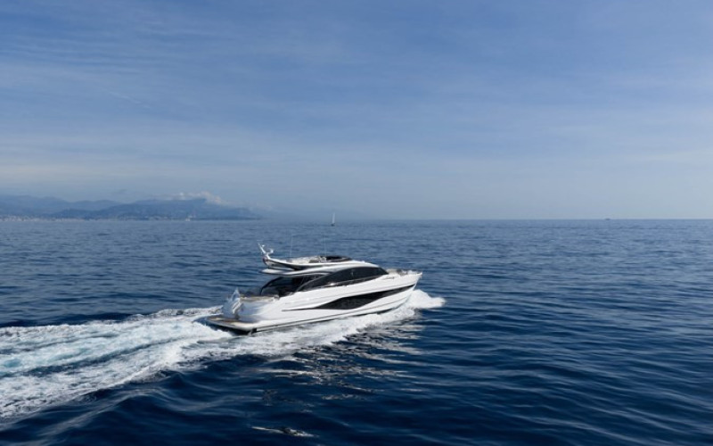 PRINCESS YACHTS S80 PRINCESS S80