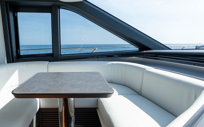 PRINCESS YACHTS S80 PRINCESS S80