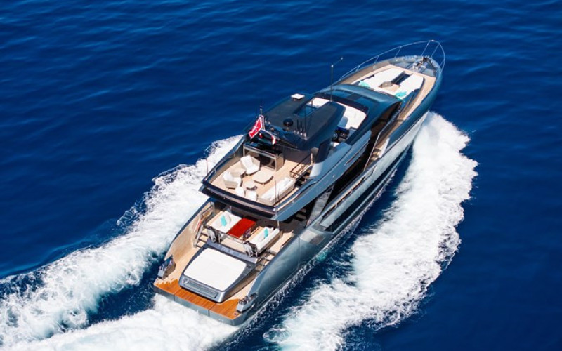 RIVA YACHT Diva 82 L'AS BLEU