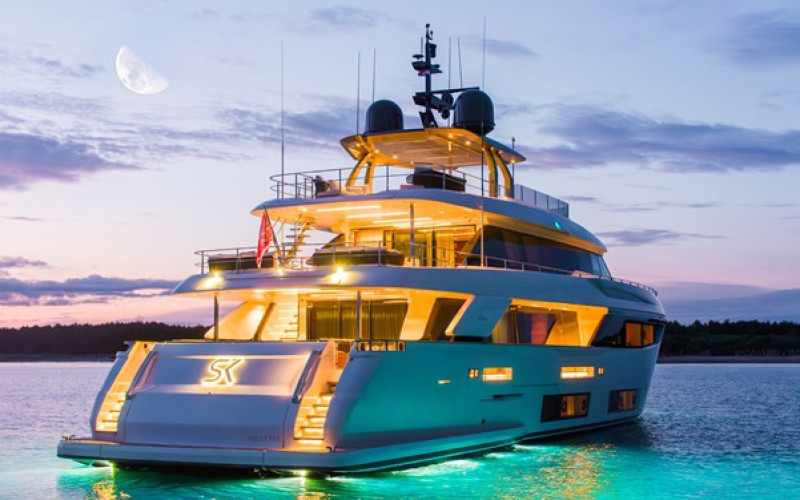 CUSTOM LINE Navetta 33 SK