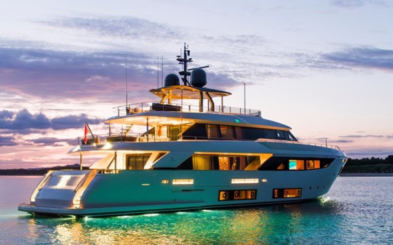 CUSTOM LINE Navetta 33 SK