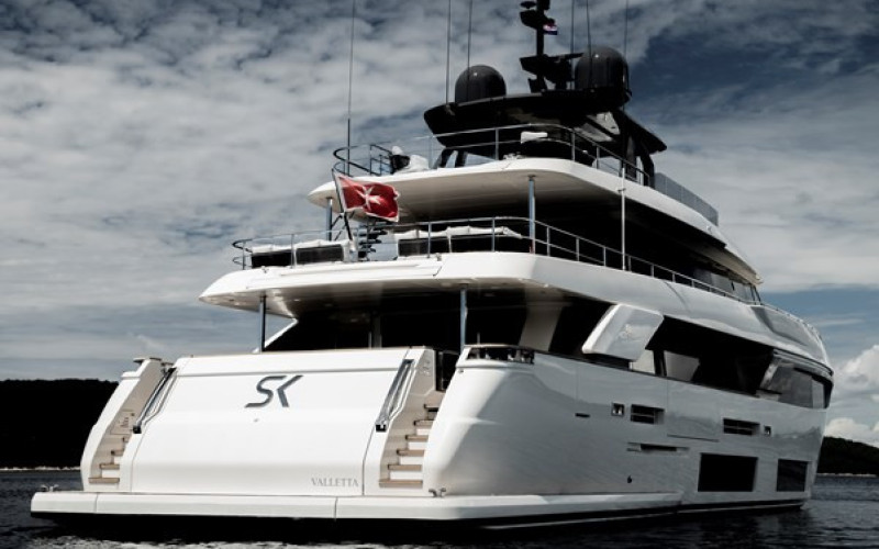 CUSTOM LINE Navetta 33 SK