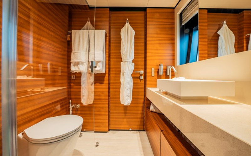 CUSTOM LINE Navetta 33 SK
