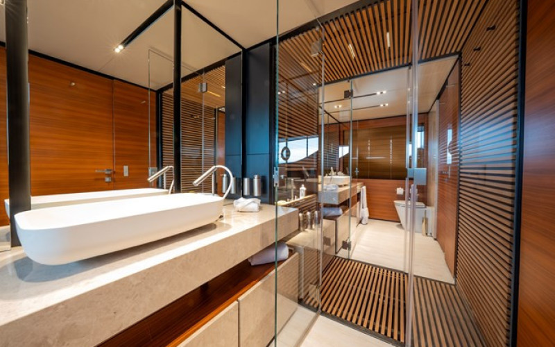 CUSTOM LINE Navetta 33 SK