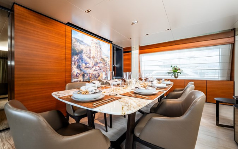 CUSTOM LINE Navetta 33 SK