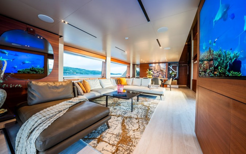 CUSTOM LINE Navetta 33 SK