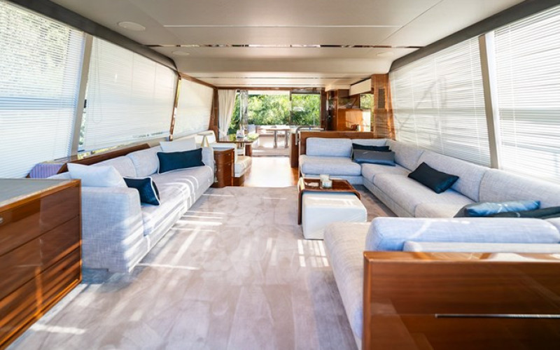 PRINCESS YACHTS Princess 68  DAPHNE