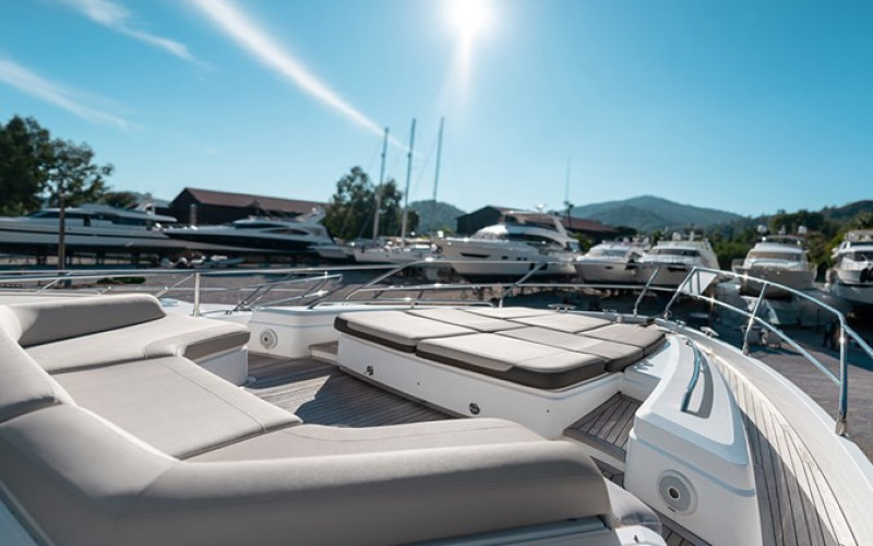 PRINCESS YACHTS Princess 68  DAPHNE