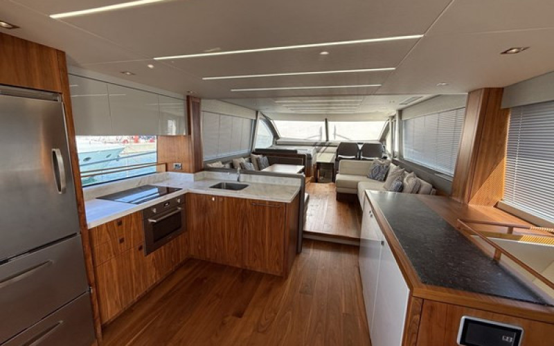 SUNSEEKER MANHATTAN 66 M/Y BISHWISH