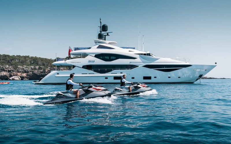 SUNSEEKER Sunseeker 131 NEXUS