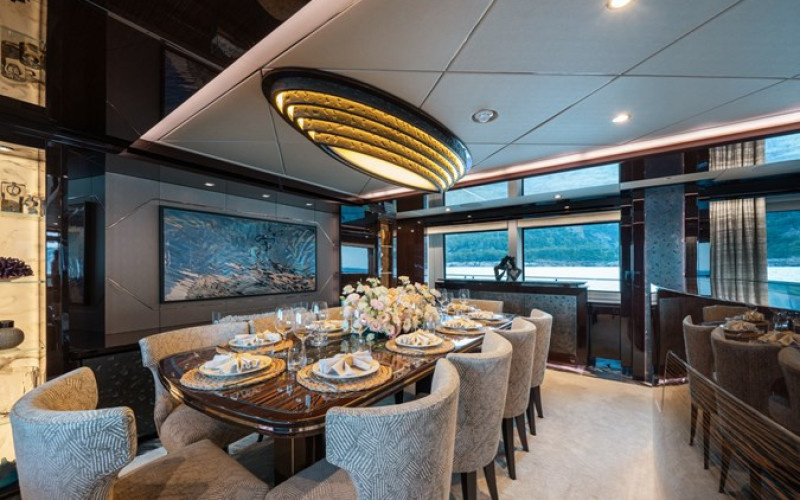 SUNSEEKER Sunseeker 131 NEXUS