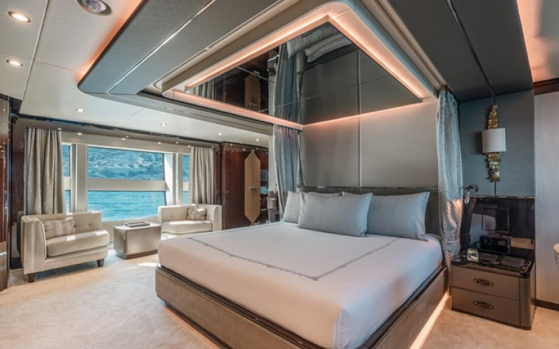 SUNSEEKER Sunseeker 131 NEXUS