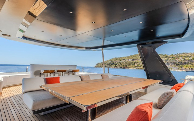 AZIMUT YACHTS Azimut Grande Trideck BLUE EYES