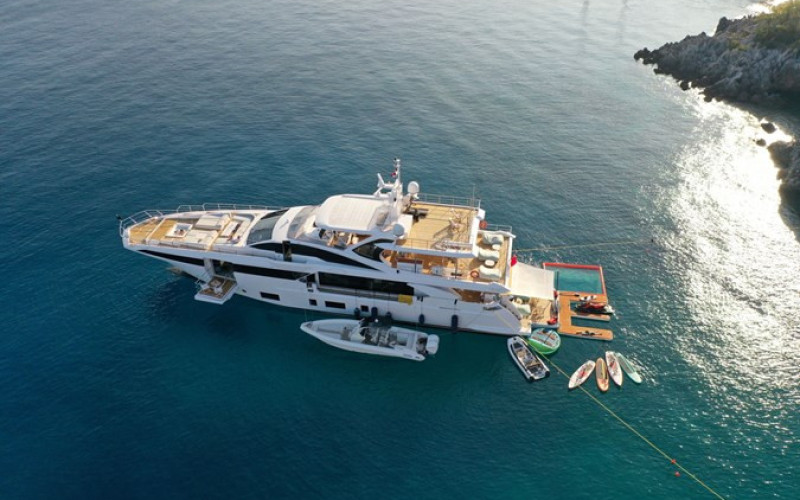 AZIMUT YACHTS Azimut Grande 35M LOVE T