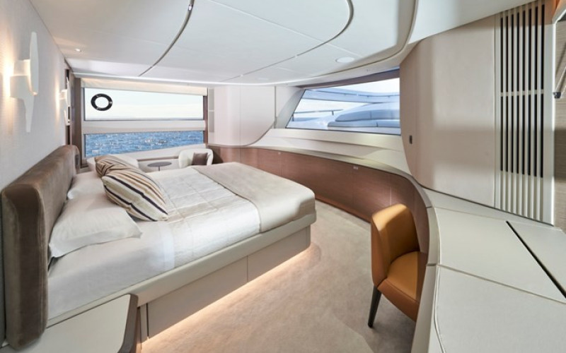 PRINCESS YACHTS X95 PRINCESS X95