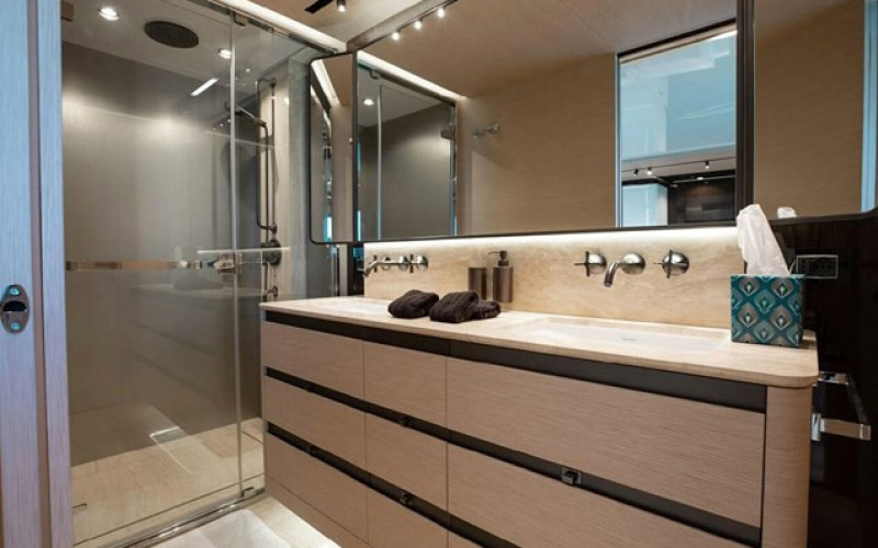 AZIMUT YACHTS S10 LANCE WEST
