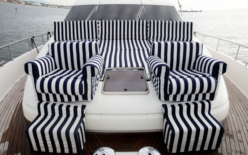 FERRETTI YACHTS LADY VICTORIA
