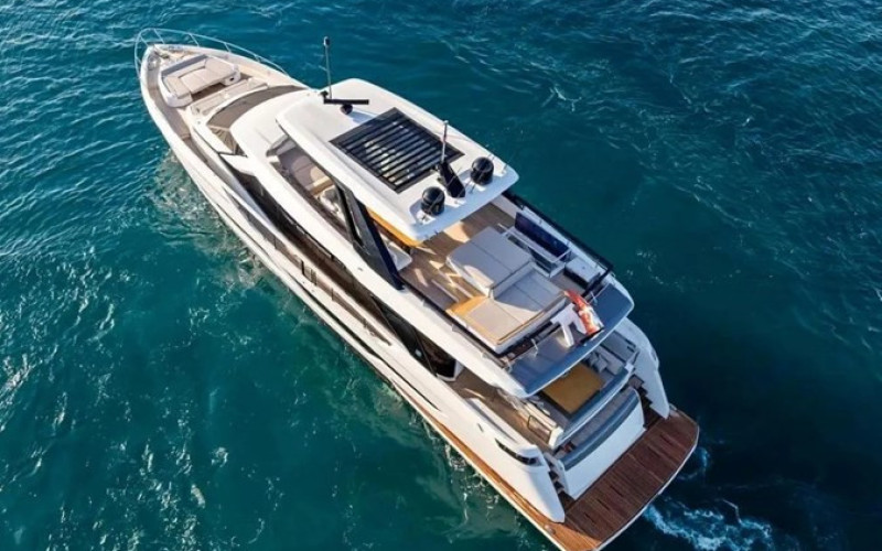 FERRETTI YACHTS Ferretti Yachts 860 SAVIENNE