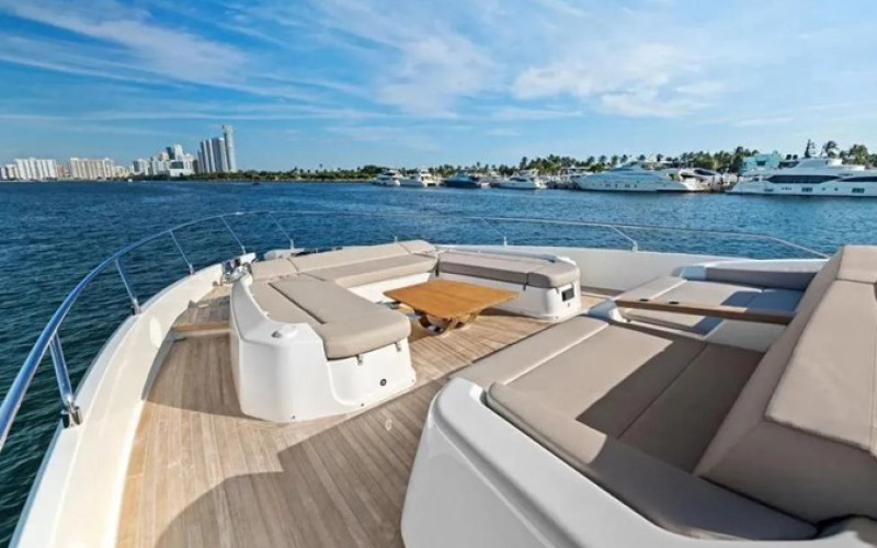 FERRETTI YACHTS Ferretti Yachts 860 SAVIENNE
