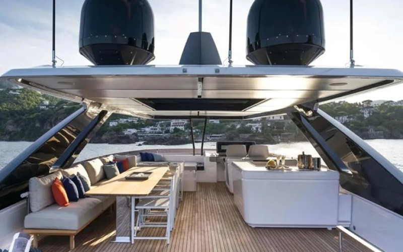 FERRETTI YACHTS Ferretti Yachts 860 SAVIENNE