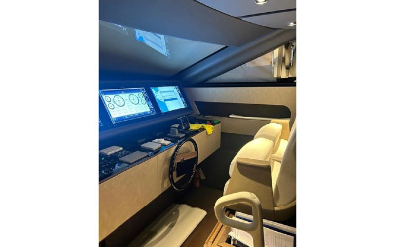 FERRETTI YACHTS Ferretti Yachts 860 SAVIENNE