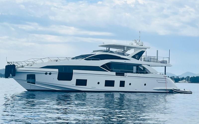 AZIMUT YACHTS NIRVANA BY THE SEA