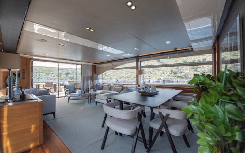 PRINCESS YACHTS 88 Motor Yacht LADY PARISA