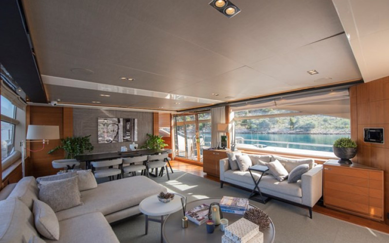 PRINCESS YACHTS 88 Motor Yacht LADY PARISA