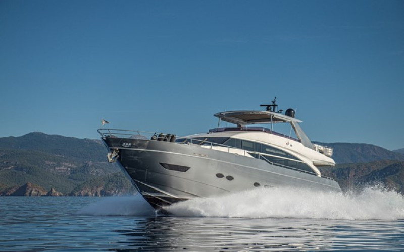 PRINCESS YACHTS 88 Motor Yacht LADY PARISA