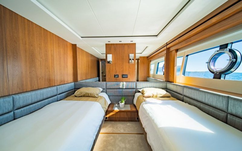 SUNSEEKER BLACK MAMBA