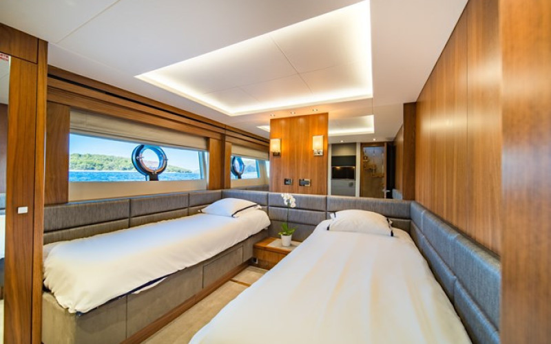 SUNSEEKER BLACK MAMBA
