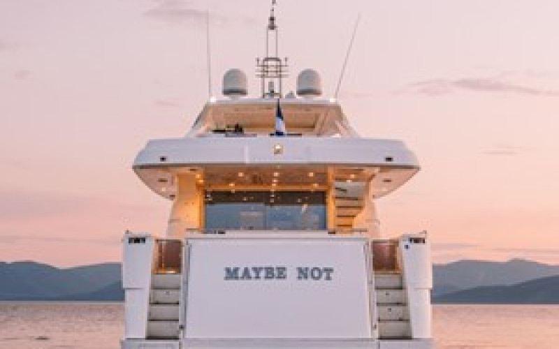 FERRETTI YACHTS 830 MAYBE NOT