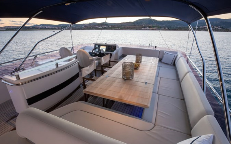 PRINCESS YACHTS LAVIMAR II