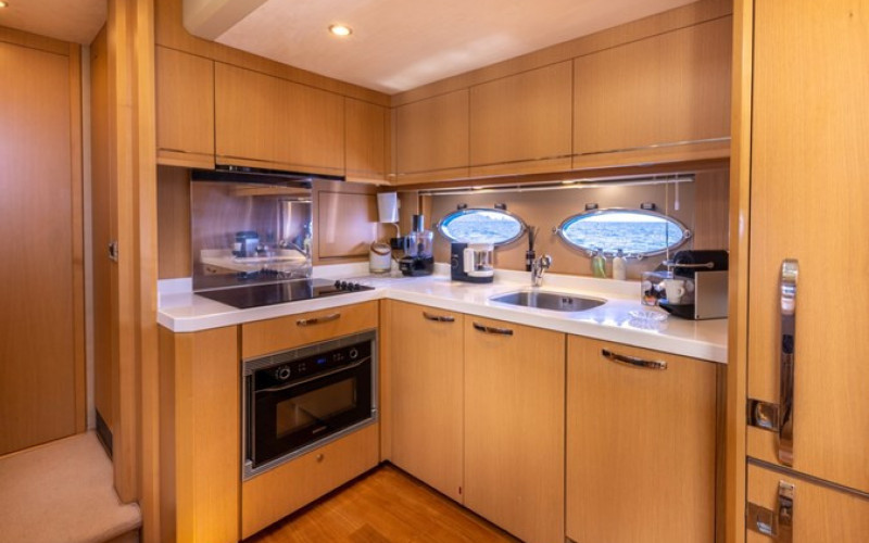 PRINCESS YACHTS PRINCESS V70