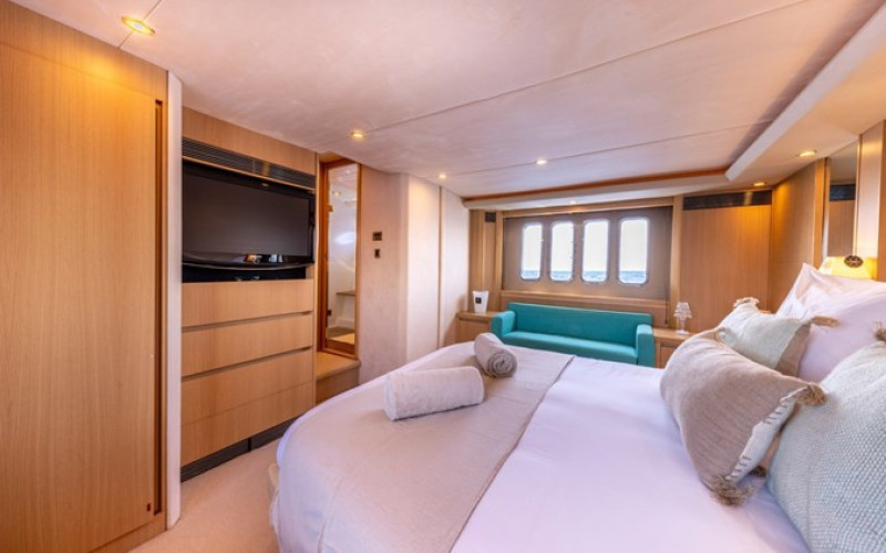 PRINCESS YACHTS PRINCESS V70
