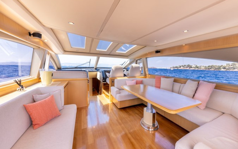 PRINCESS YACHTS PRINCESS V70 P'TITE BOUILLE