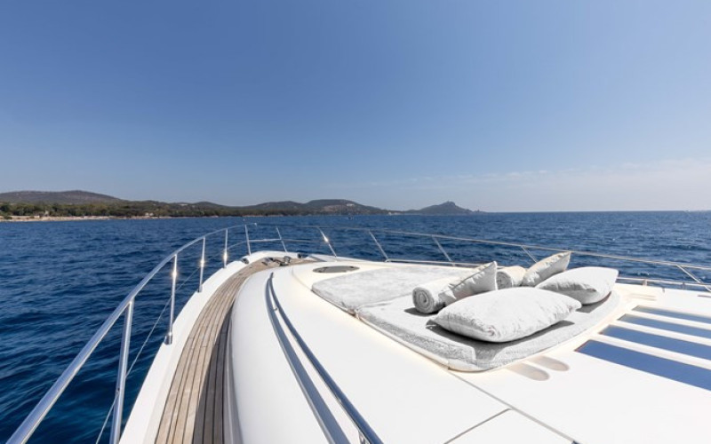 PRINCESS YACHTS PRINCESS V70 P'TITE BOUILLE