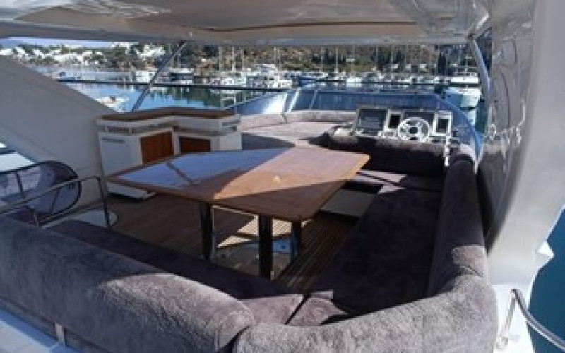 AZIMUT YACHTS 70 DREN